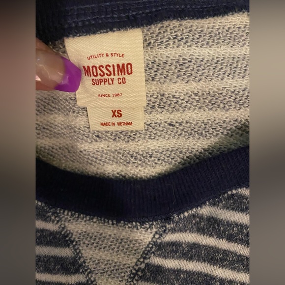 Navy blue striped long sleeve - Picture 4 of 4